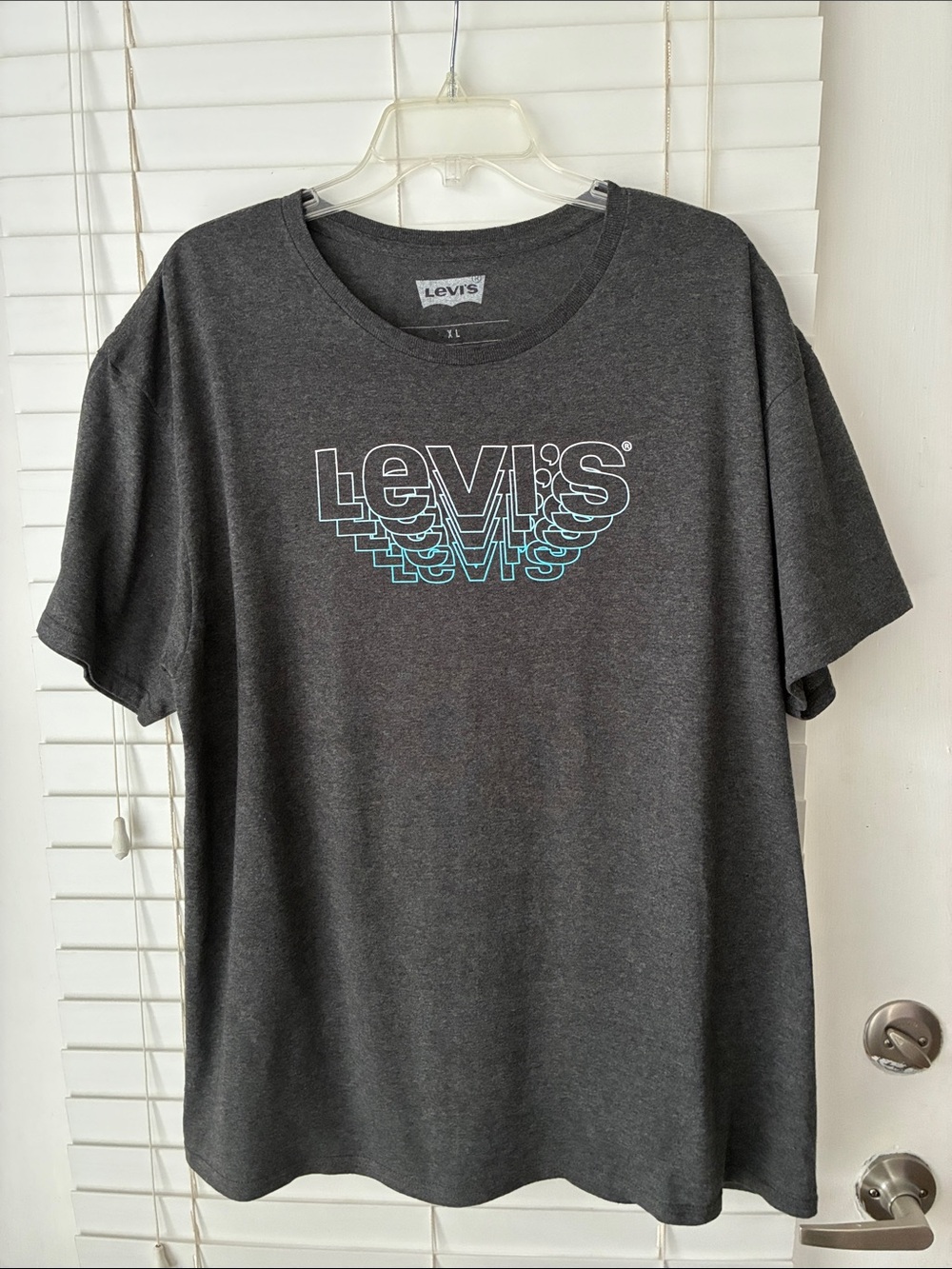 Levi’s Gray T Shirt Top Short Sleeve Graphic Crewneck Men’s SZ XL